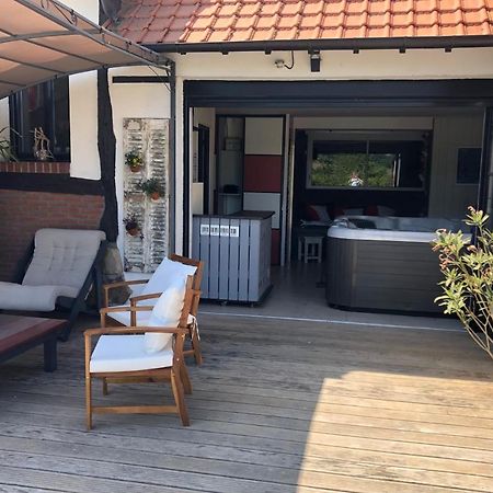 Gite Piscine Jacuzzi Privatises Clos Valentin Freulleville Exterior foto